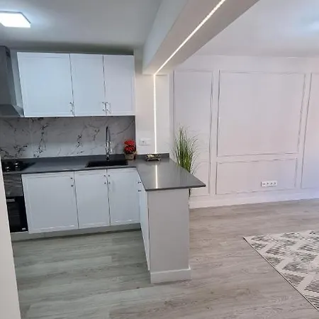 Precioso Piso En El Centro De アパート タラゴナ